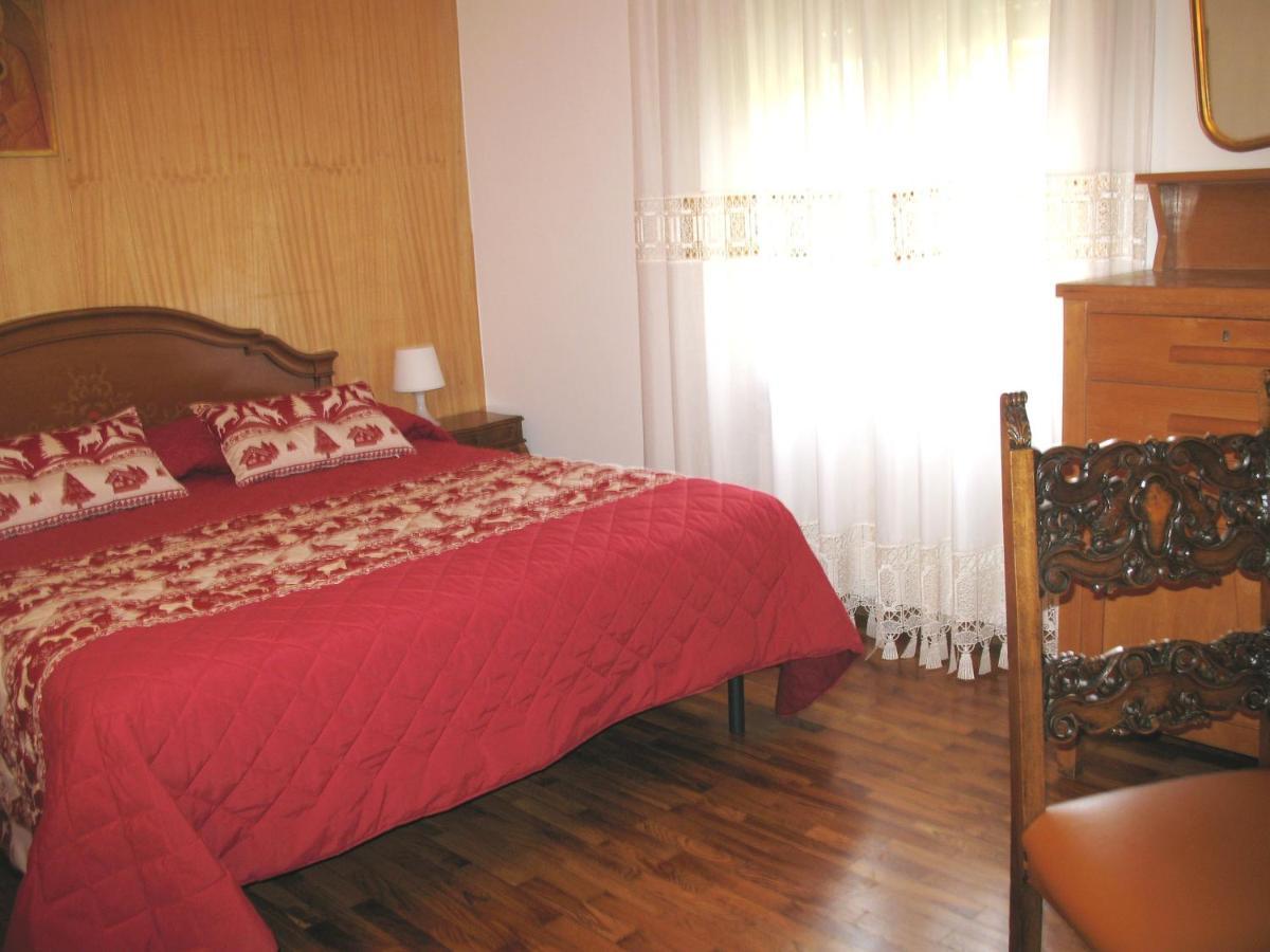 B&B Gli Scoiattoli Рока ди Медзо Екстериор снимка